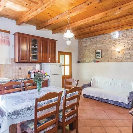 Roza Villa *